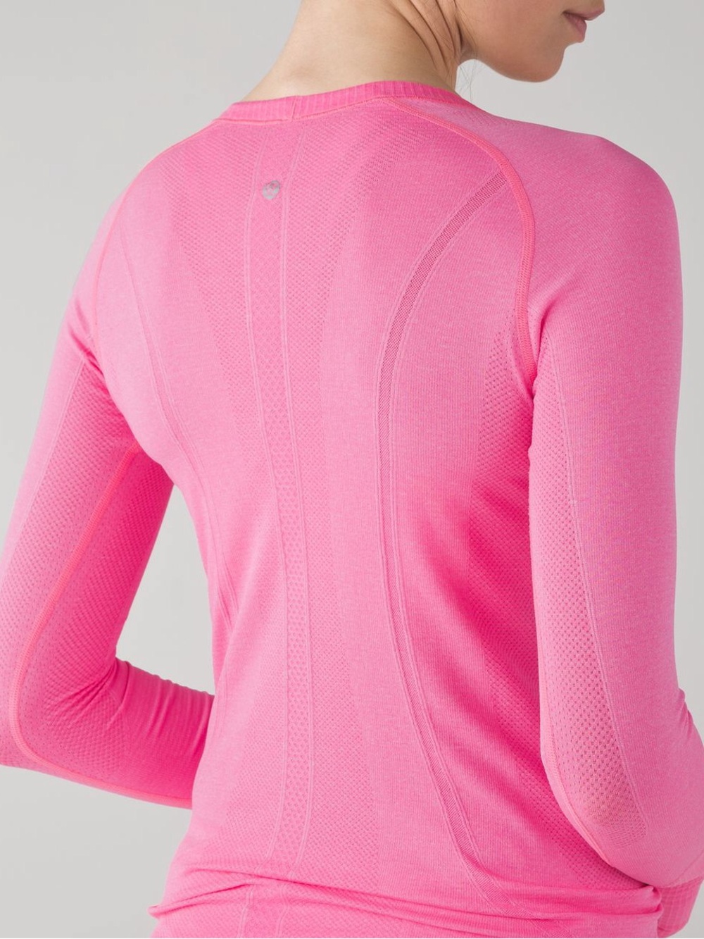 Lululemon Swiftly Tech Long Sleeve Crew
Heathered Neon Pink Size 8